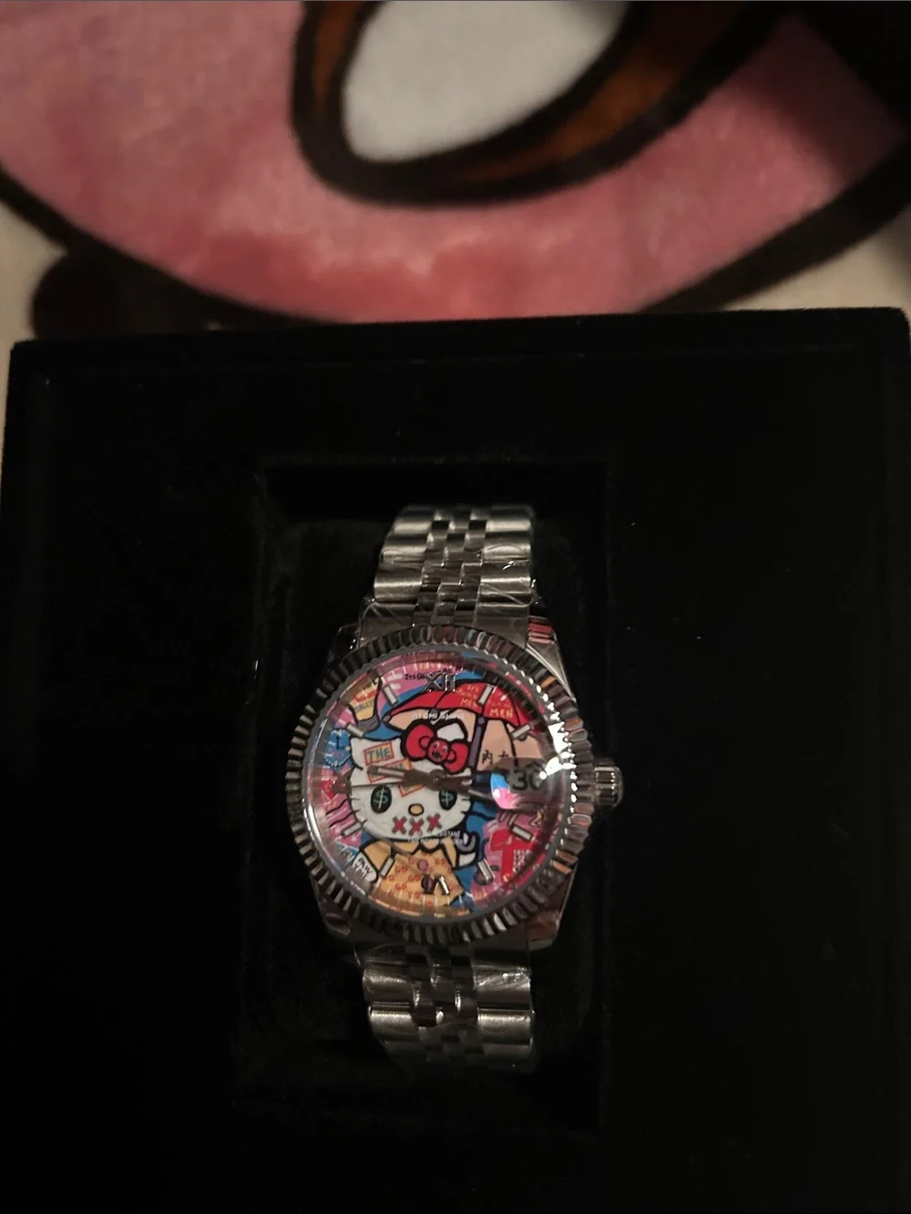 Hello Kitty Watch - Picture 1 of 3
